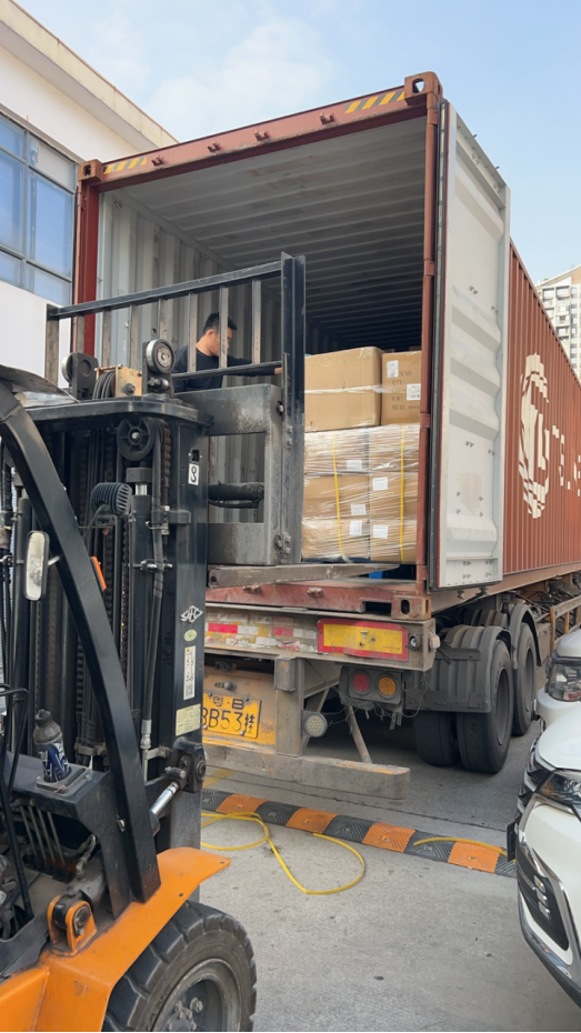 컨테이너 선적 및 운송